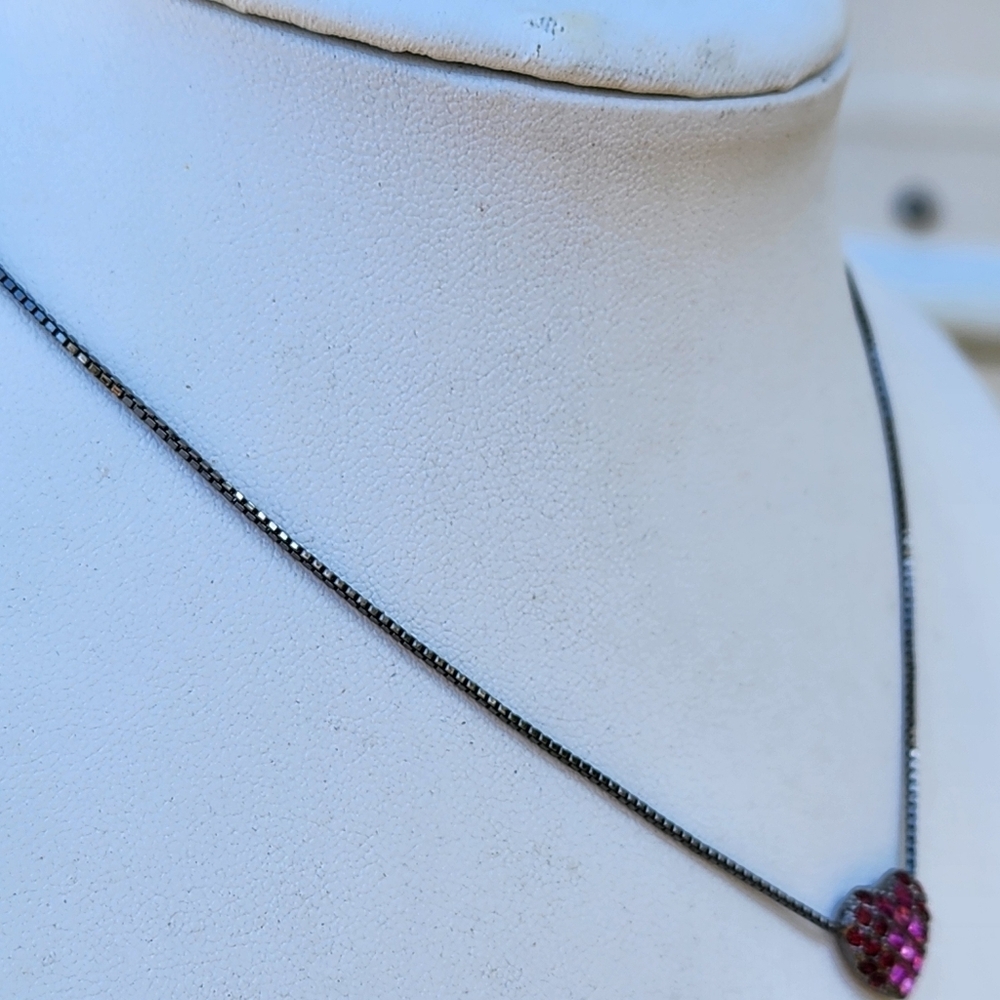 GIVENCHY Dark Silver Tone NECKLACE Pink Red RHINESTONE HEART PENDANT 15"+ 3" - Picture 3 of 10